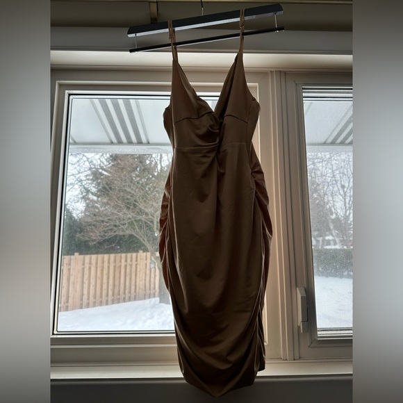 Salt brand, tan mini ruched dress, new with tags - Picture 6 of 7